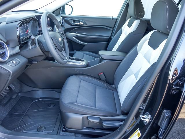 New 2026 Chevrolet Trax LS w/ LS Convenience Package FWD image 13