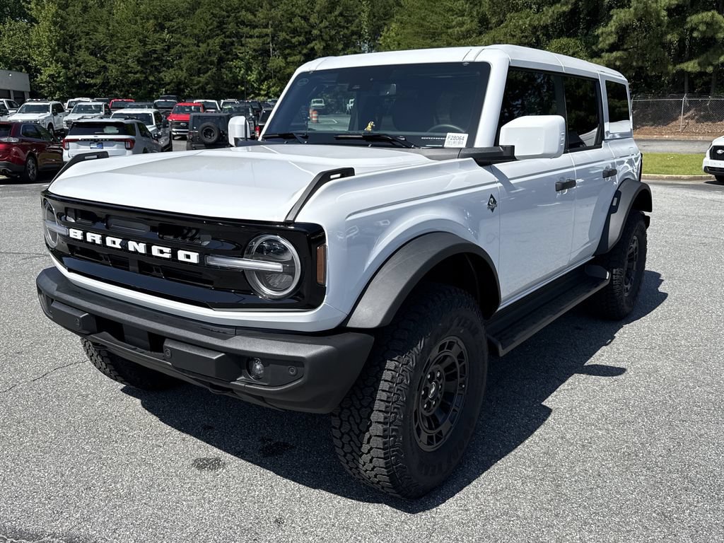 New 2026 Ford Bronco Outer Banks w/ Sasquatch Package AWD/4WD image 3