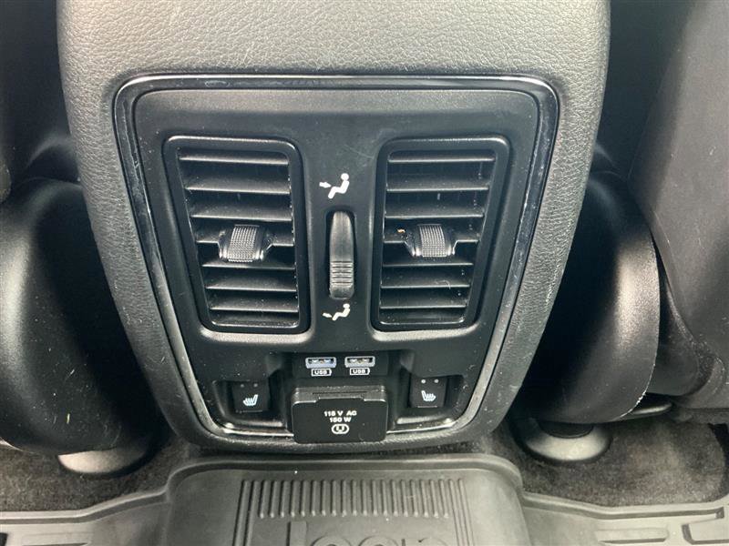 Used 2015 Jeep Grand Cherokee Overland image 39