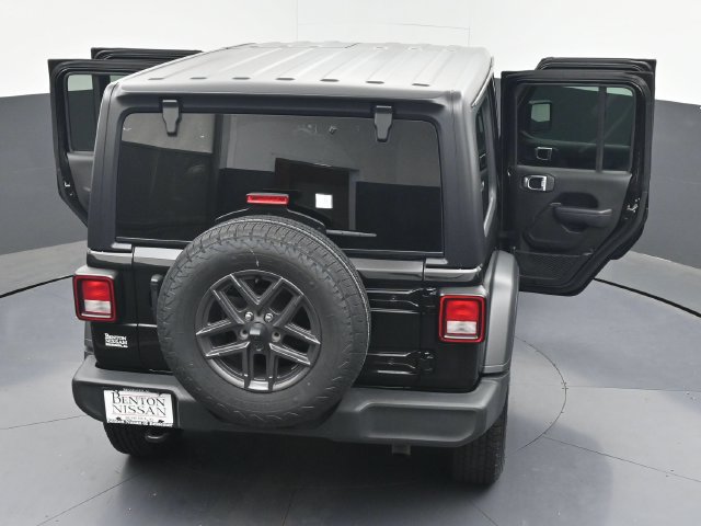 Used 2025 Jeep Wrangler Unlimited Sport AWD/4WD image 46