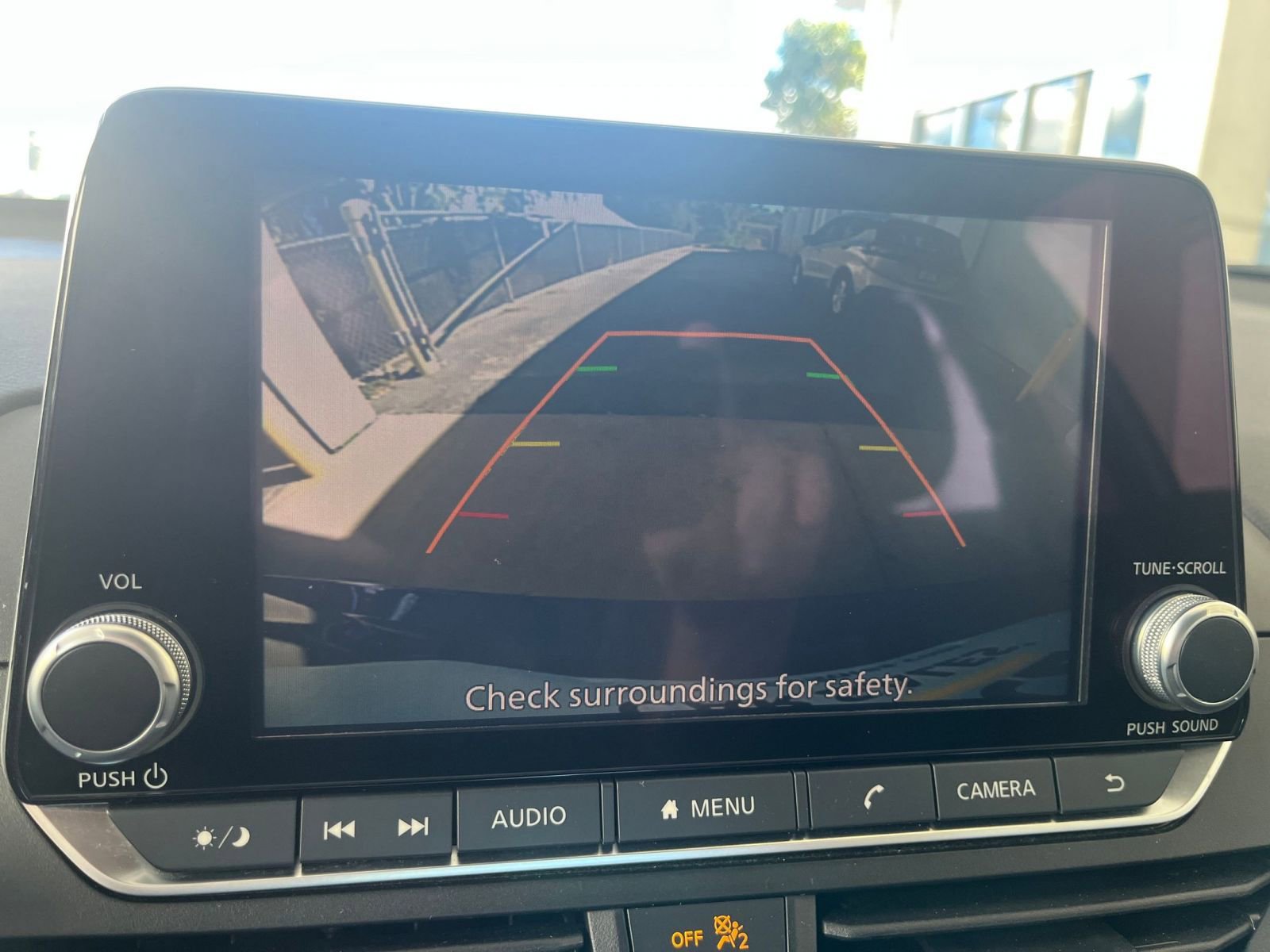 Used 2025 Nissan Altima 2.5 SR image 17