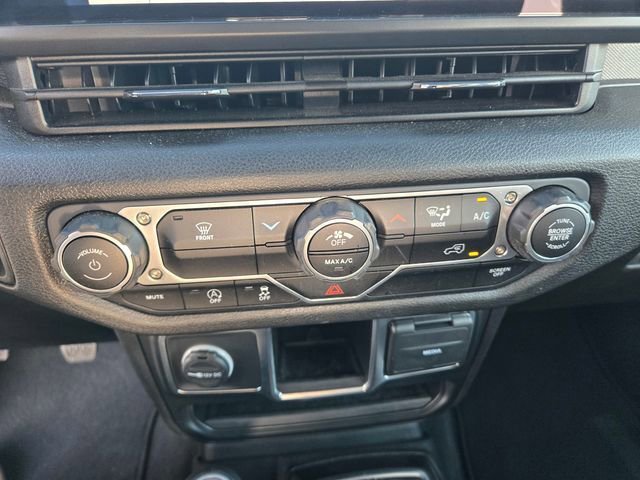 Used 2024 Jeep Wrangler Sport AWD/4WD image 17