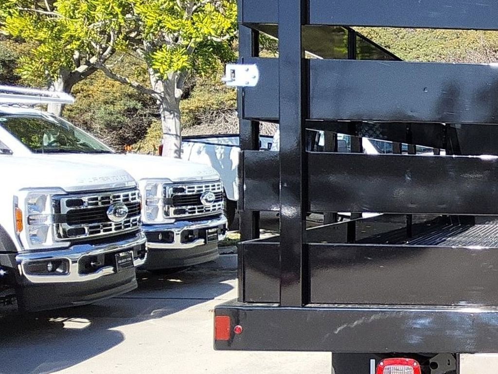 New 2025 Ford F550 2WD Regular Cab Super Duty w/ XL Chrome Package image 20