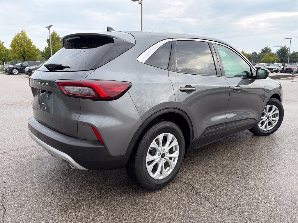 Used 2023 Ford Escape Active w/ Tech Pack #2 FWD image 7