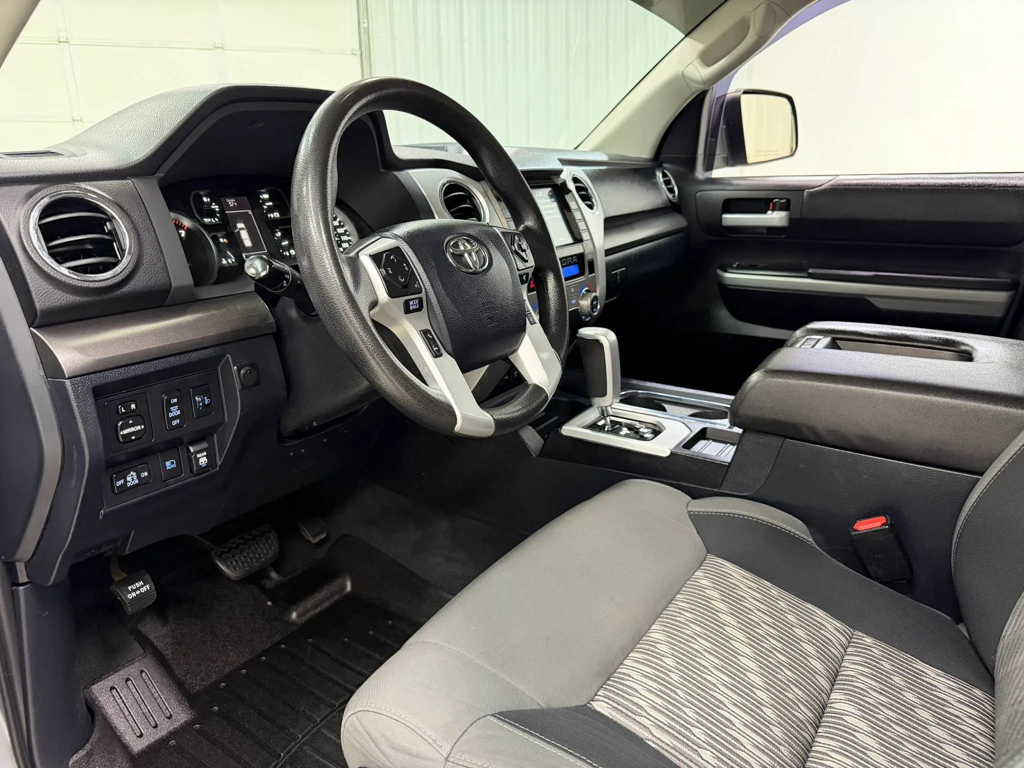 Used 2020 Toyota Tundra SR5 w/ TRD Off-Road Package AWD/4WD image 12