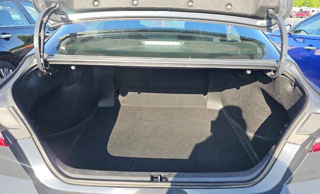 Used 2025 Toyota Camry SE FWD image 16