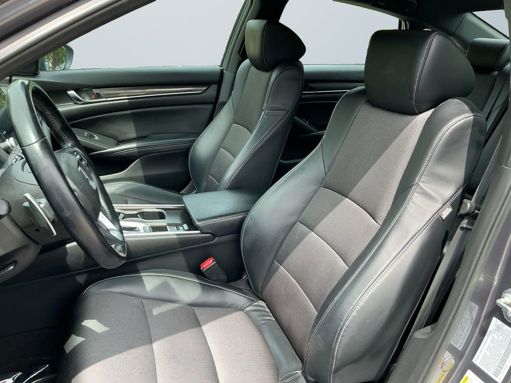 Used 2018 Honda Accord Sport image 10