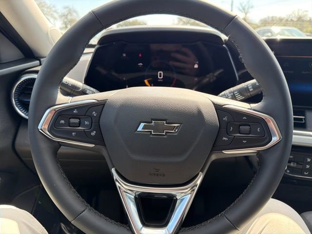 New 2026 Chevrolet Trax LT w/ Sunroof Package image 22