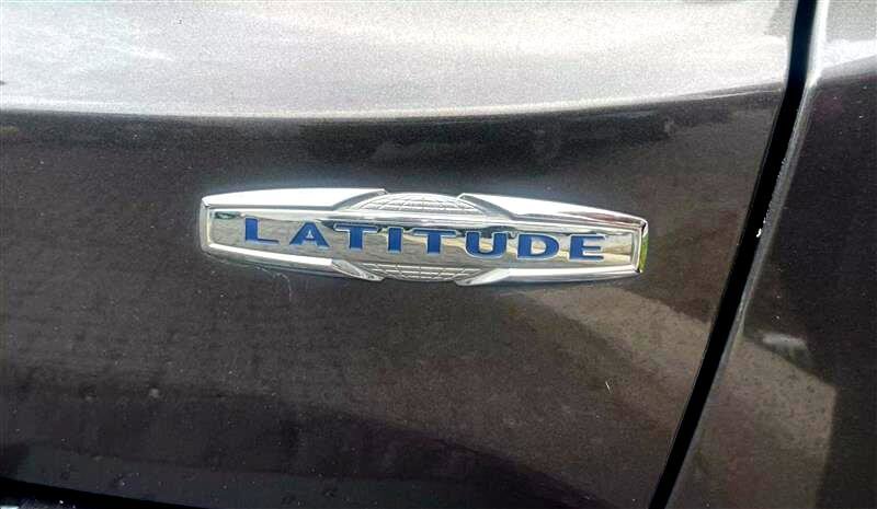 Used 2017 Jeep Renegade Latitude image 15