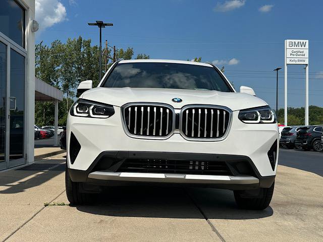 Used 2023 BMW X3 xDrive30i w/ Premium Package AWD/4WD image 2
