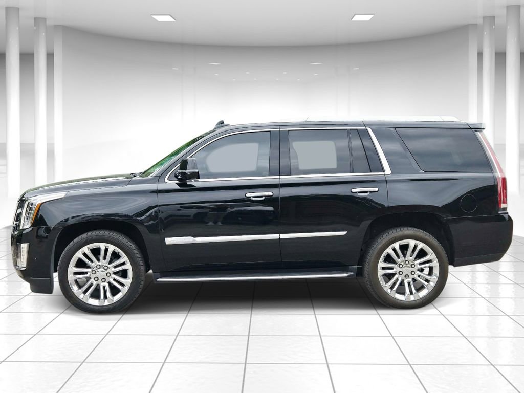 Used 2018 Cadillac Escalade Premium Luxury w/ LPO, Radiant Package AWD/4WD image 6