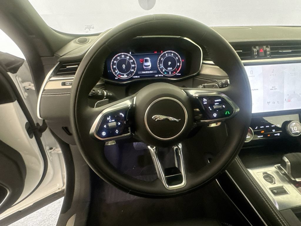 New 2026 Jaguar F-PACE R-Dynamic S AWD/4WD image 10