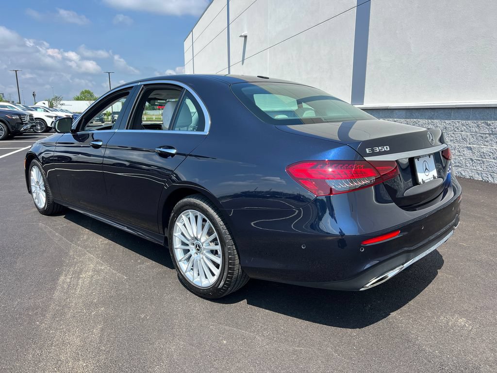 Used 2023 Mercedes-Benz E 350 4MATIC Sedan image 5