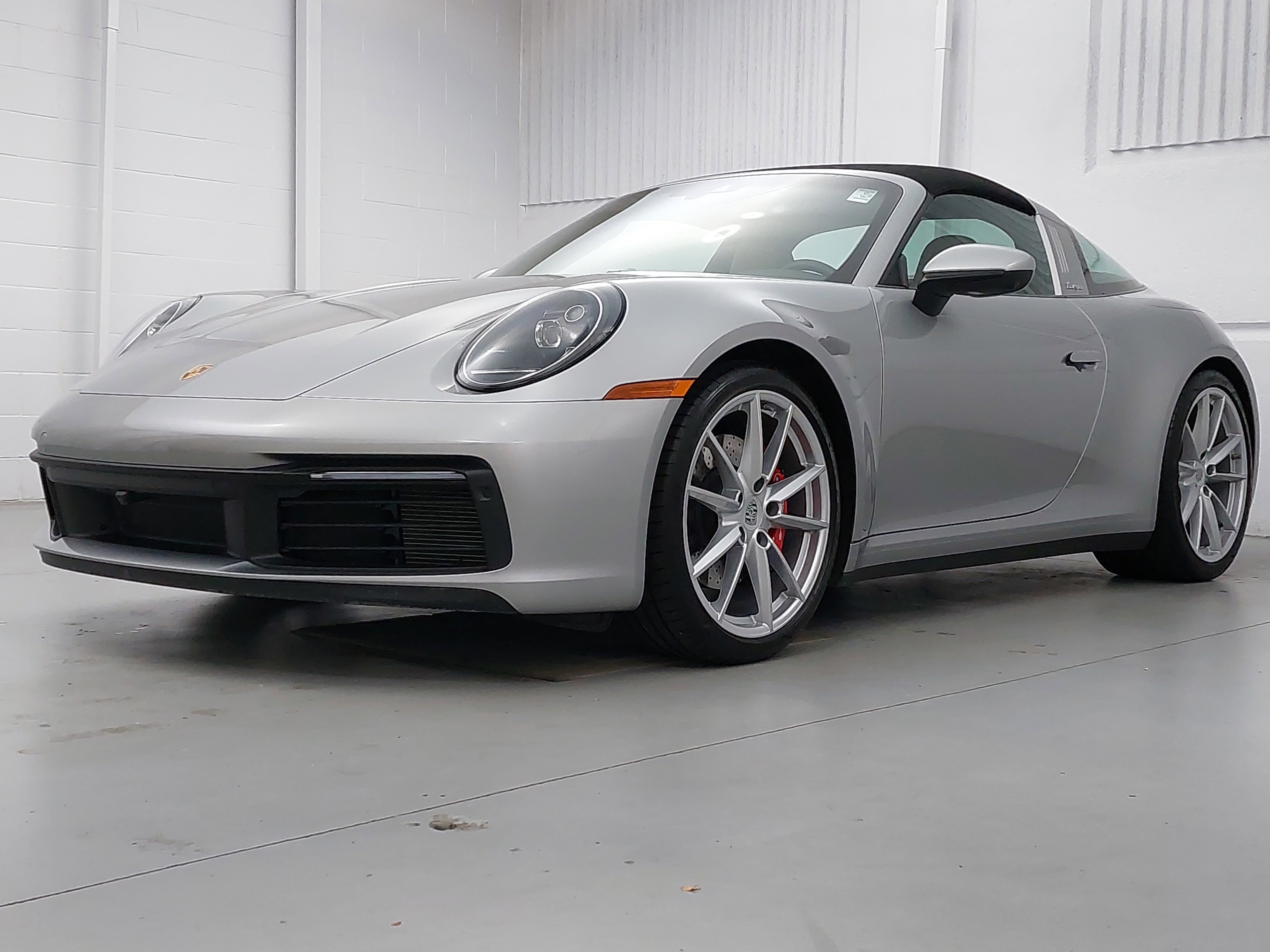Used 2021 Porsche 911 Targa 4S video 1