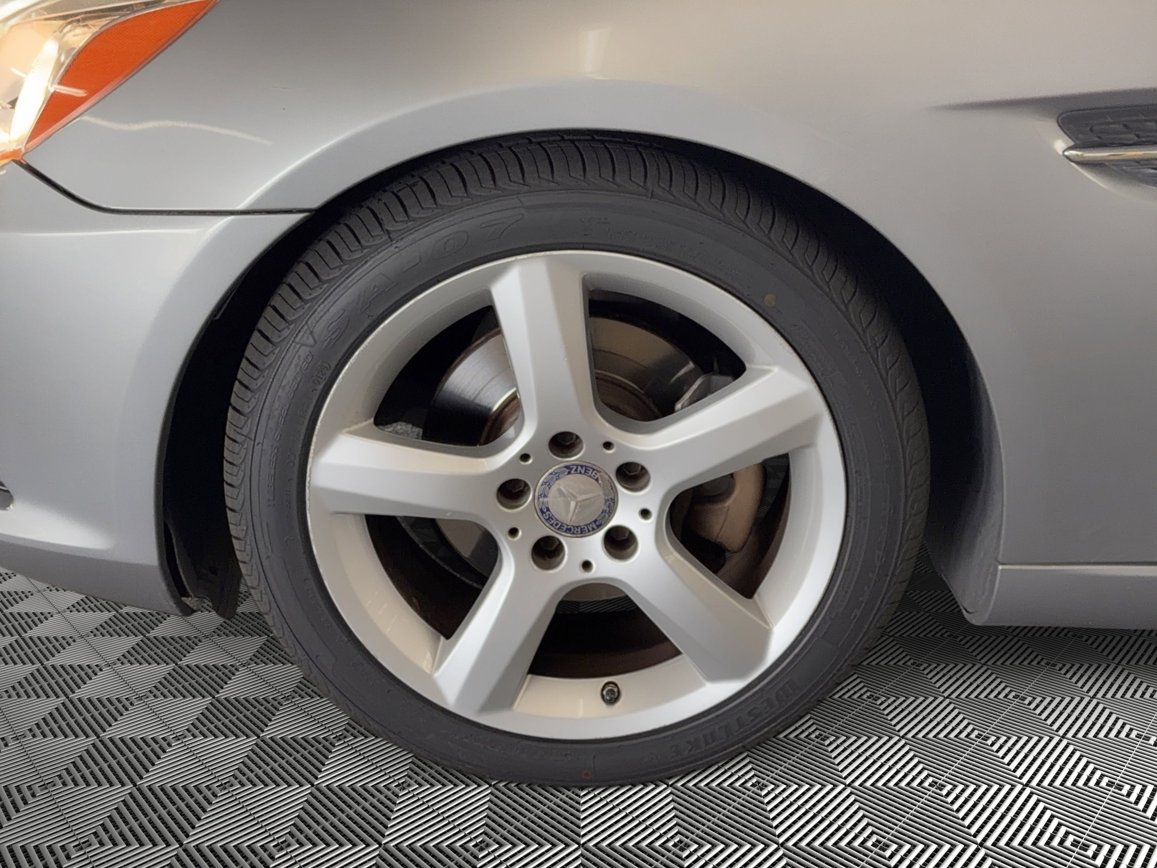 Used 2015 Mercedes-Benz SLK 250 image 12