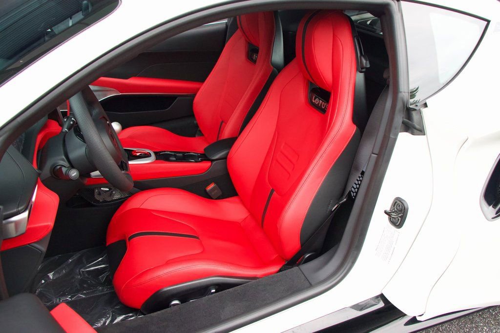 Used 2025 Lotus Emira image 11