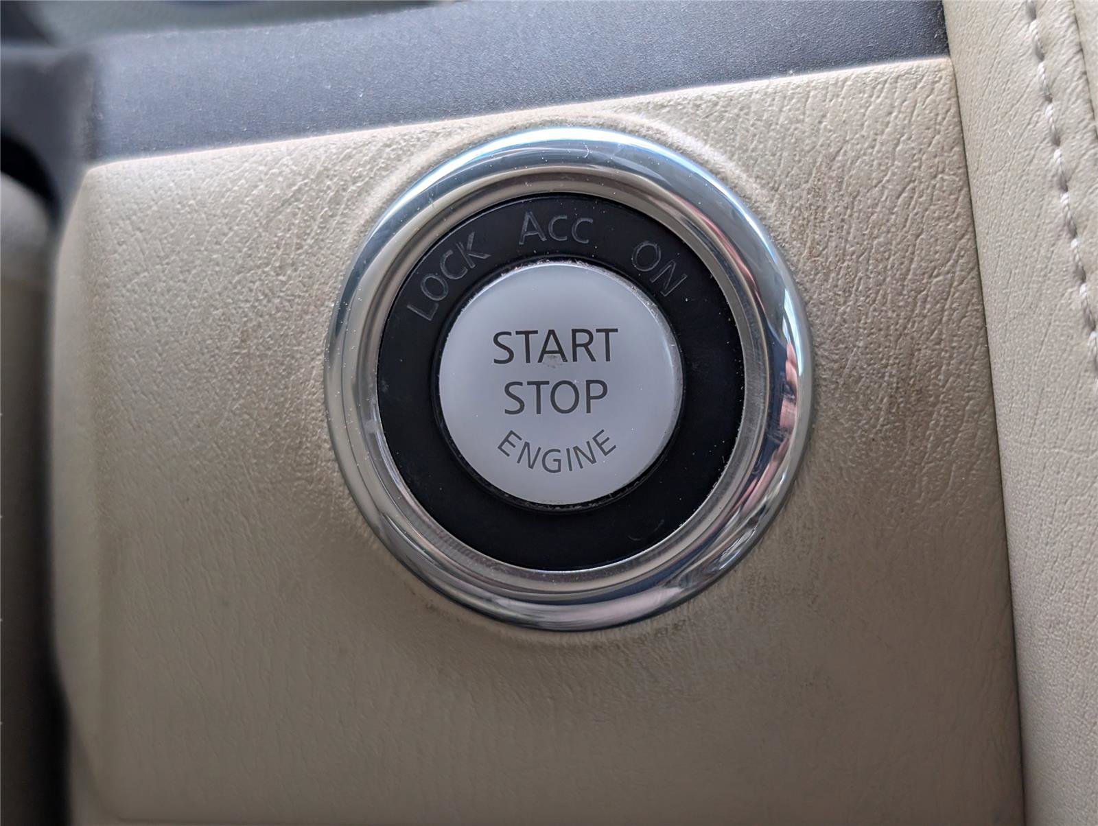 Used 2014 INFINITI QX80 2WD w/ Theater Package image 27