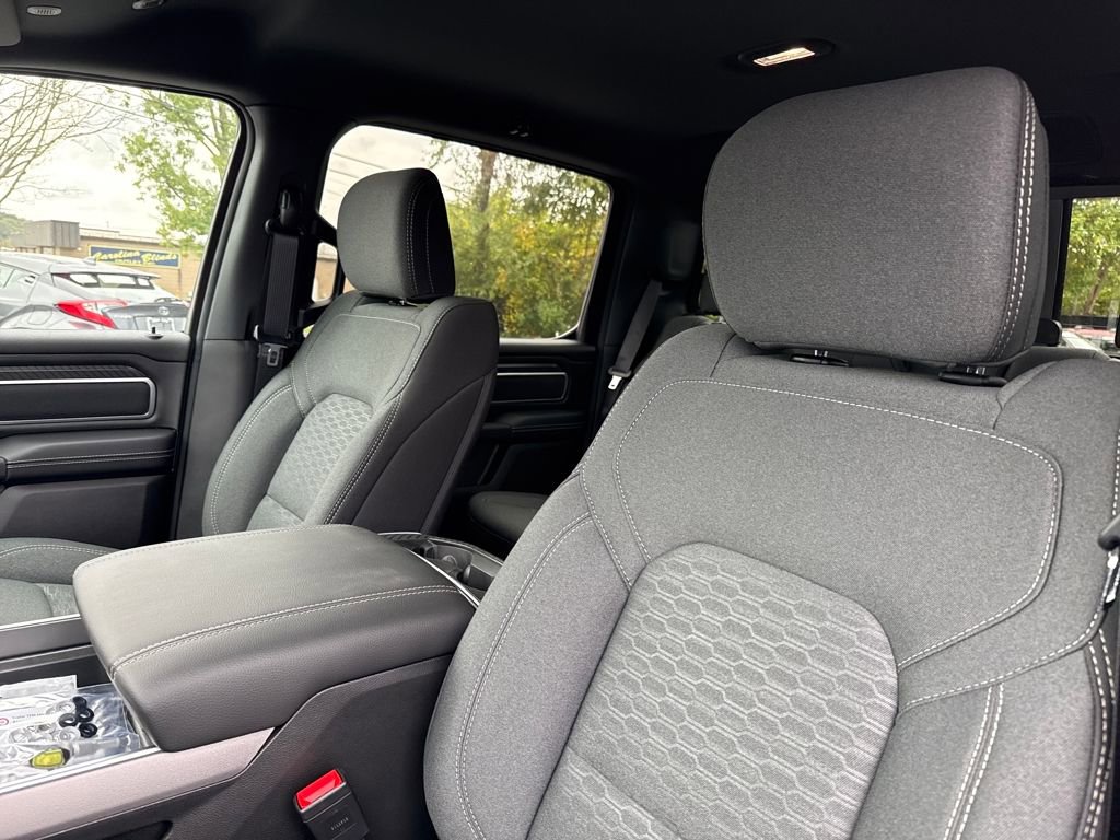 New 2026 RAM 1500 4x4 Crew Cab image 10