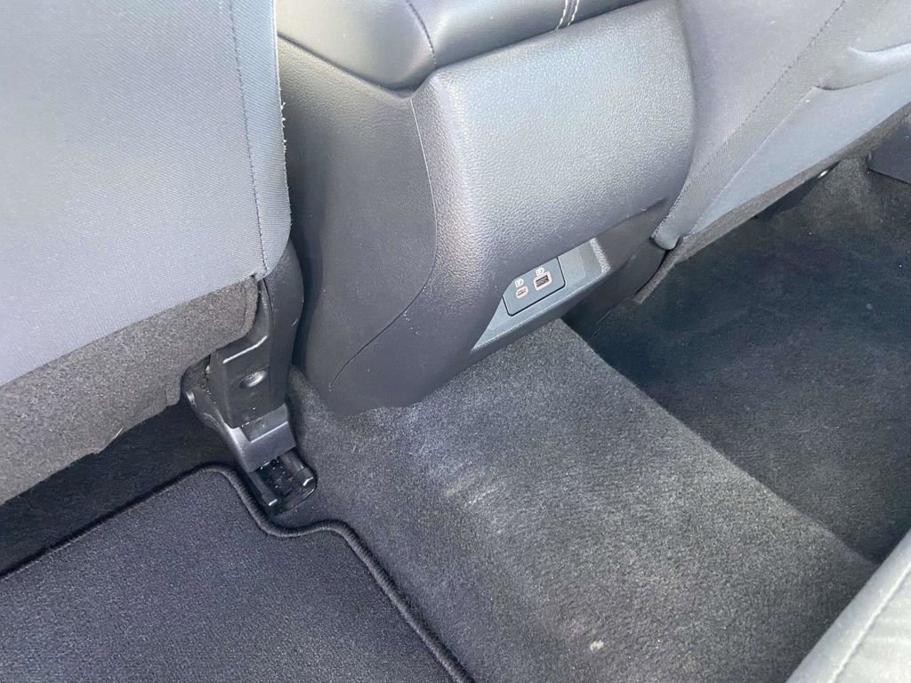 Used 2024 Nissan Altima 2.5 SV FWD image 14