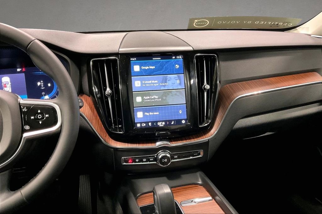 Certified 2023 Volvo XC60 B5 Plus w/ Climate Package AWD/4WD image 9