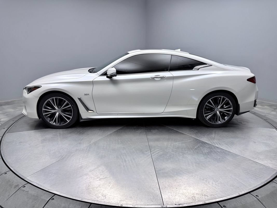 Used 2019 INFINITI Q60 3.0t Luxe w/ Essential Package AWD/4WD image 8
