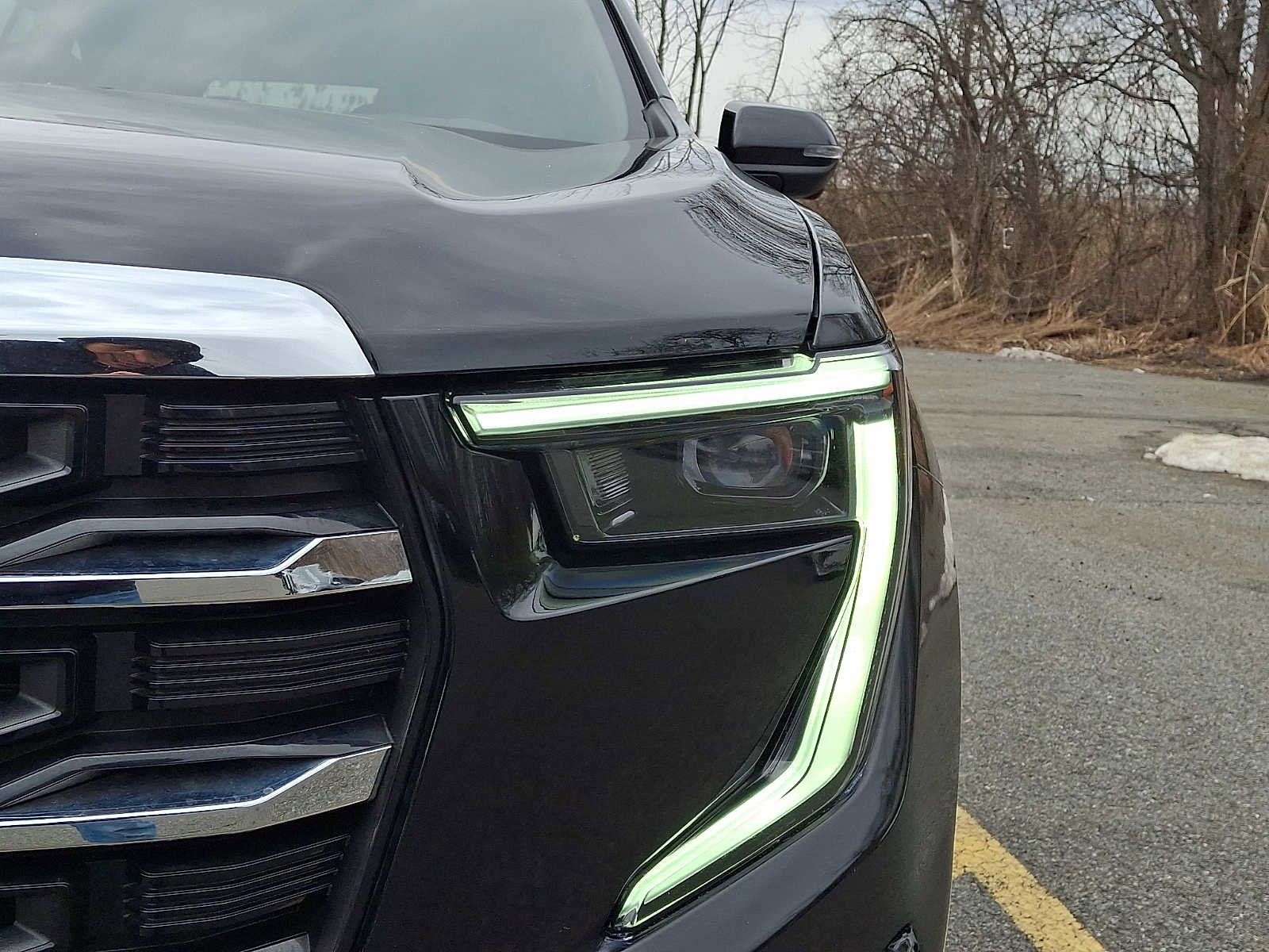 Used 2024 GMC Acadia Elevation image 9