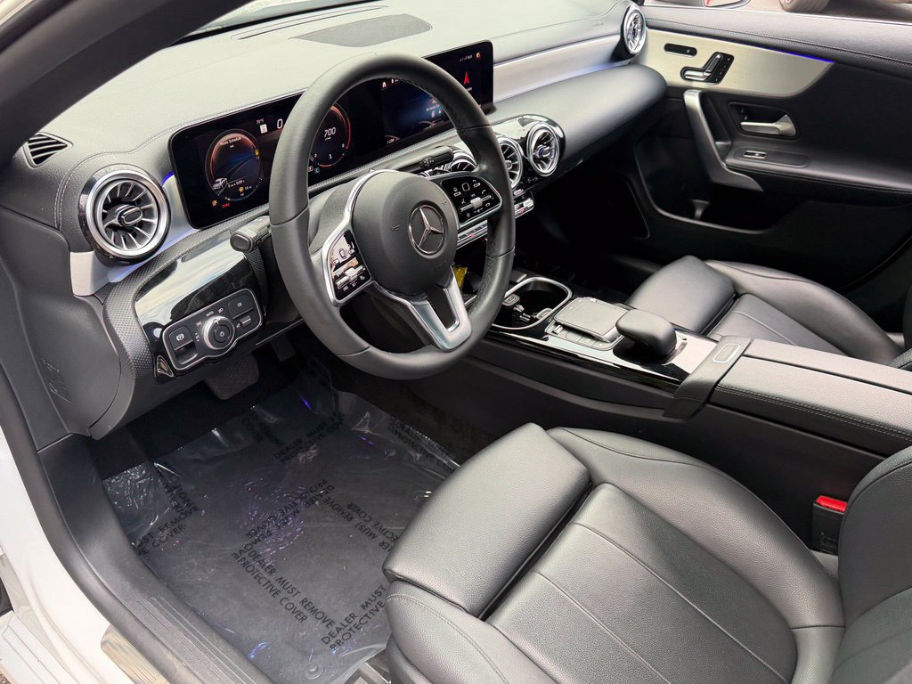 Used 2023 Mercedes-Benz CLA 250 w/ Premium Package image 24