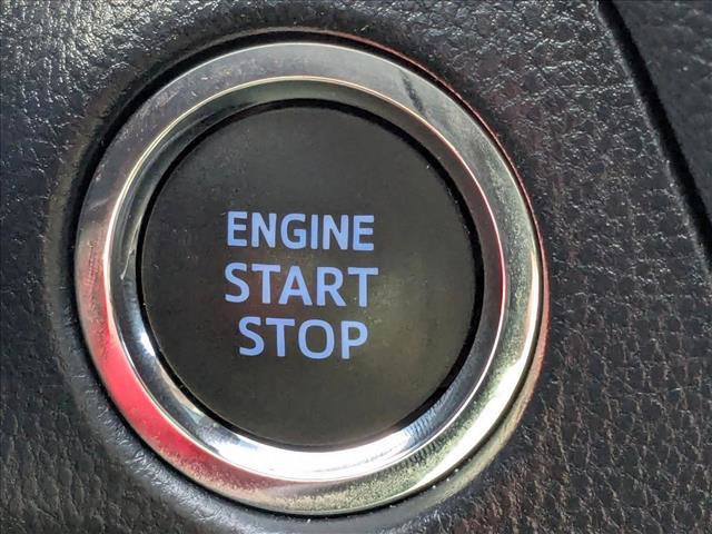 Used 2022 Toyota RAV4 XLE w/ Convenience Package image 16