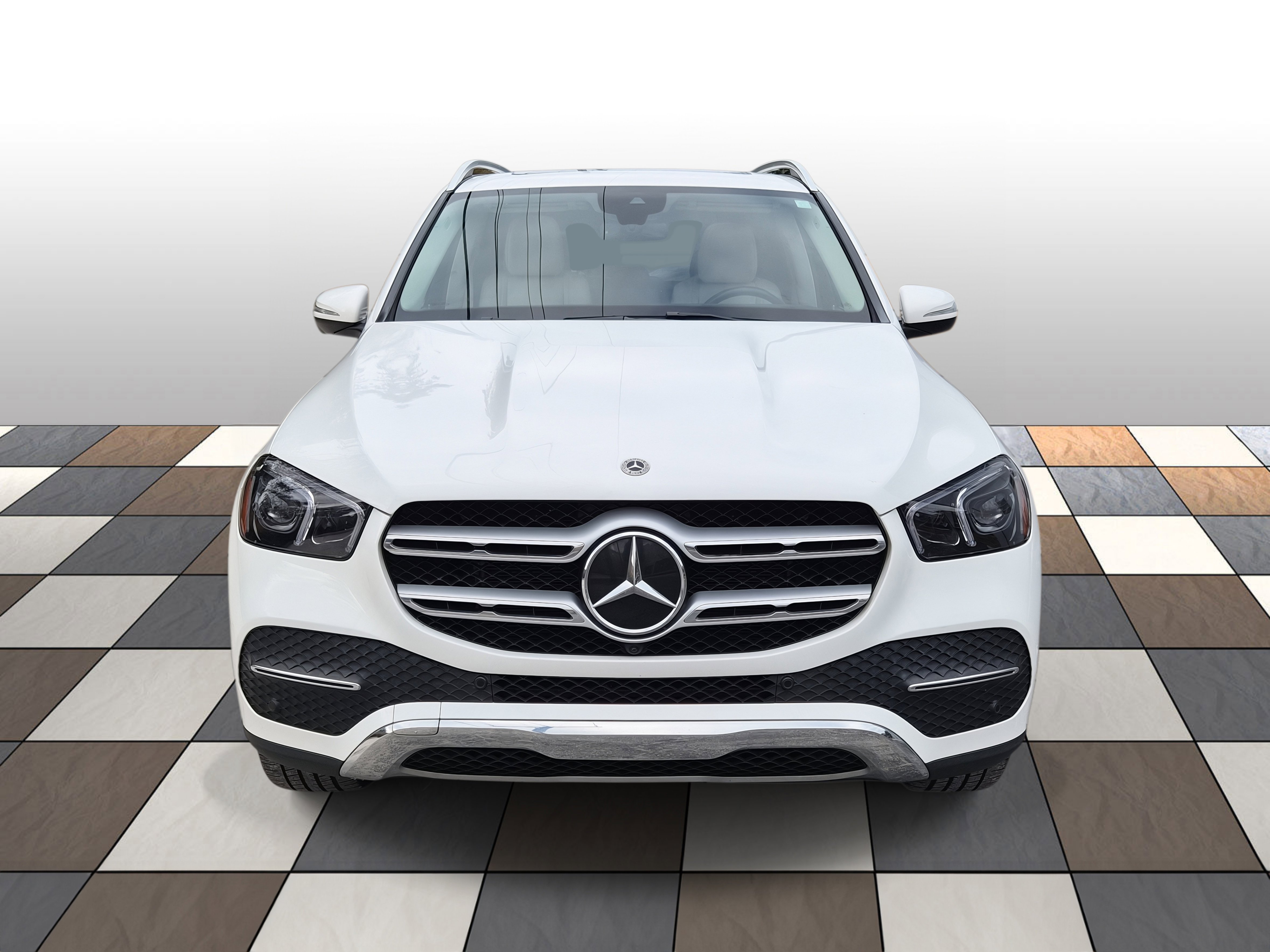 Used 2022 Mercedes-Benz GLE 350 w/ Premium Package image 2