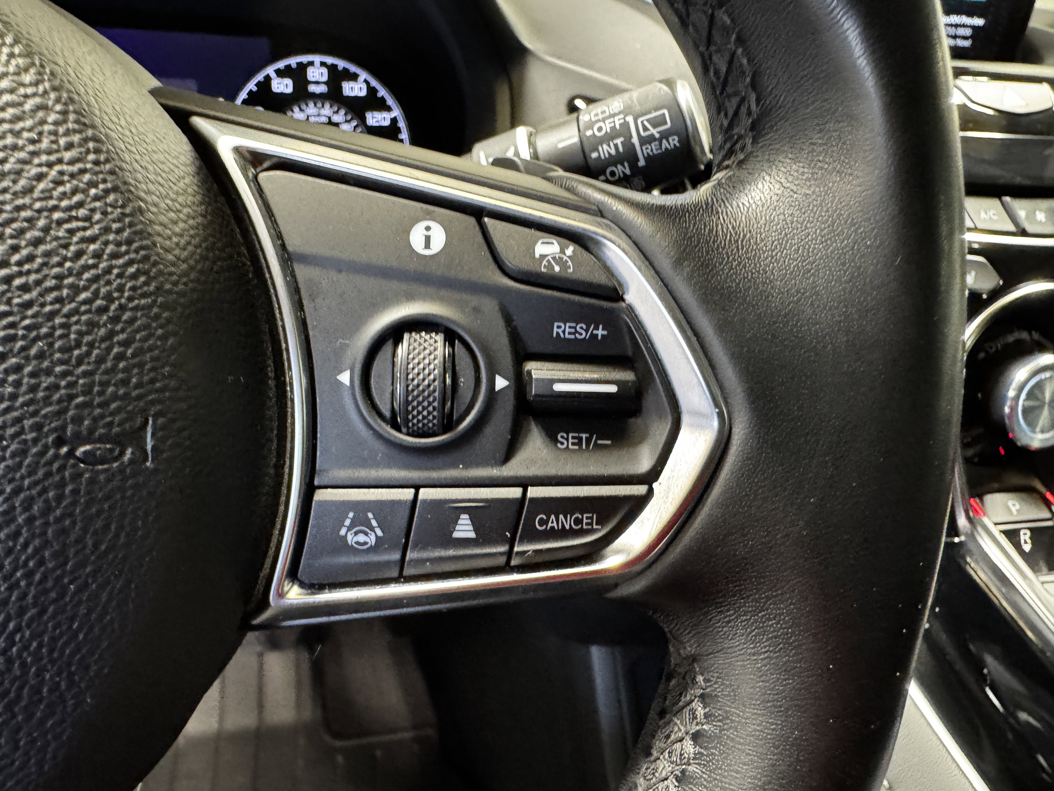 Certified 2022 Acura RDX FWD w/ Technology Package image 25