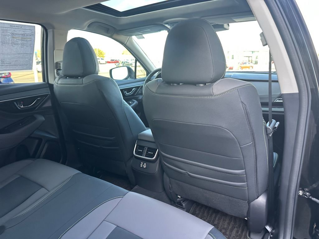 Used 2025 Subaru Outback Onyx Edition image 17