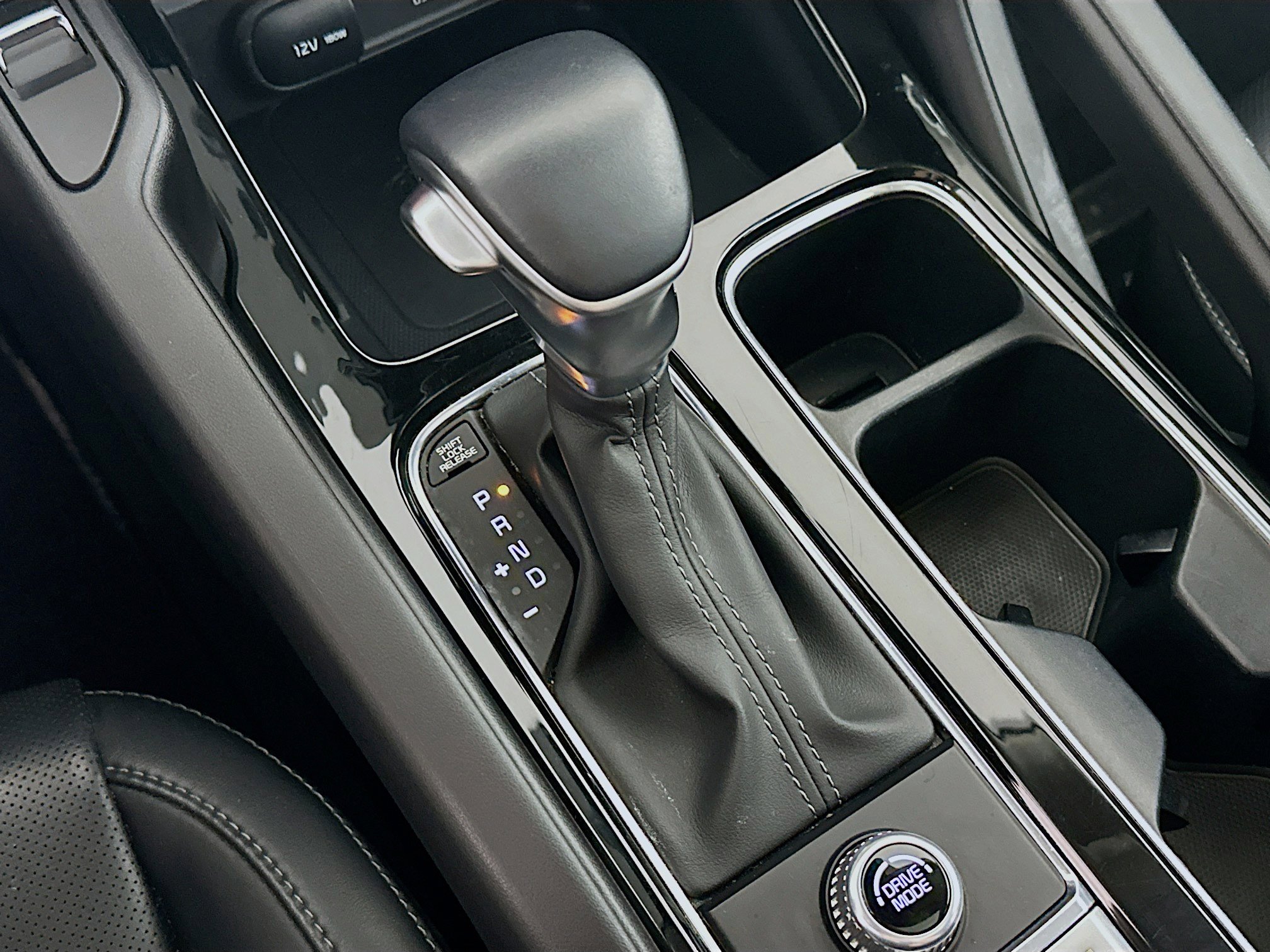 Used 2025 Kia Telluride S FWD image 25