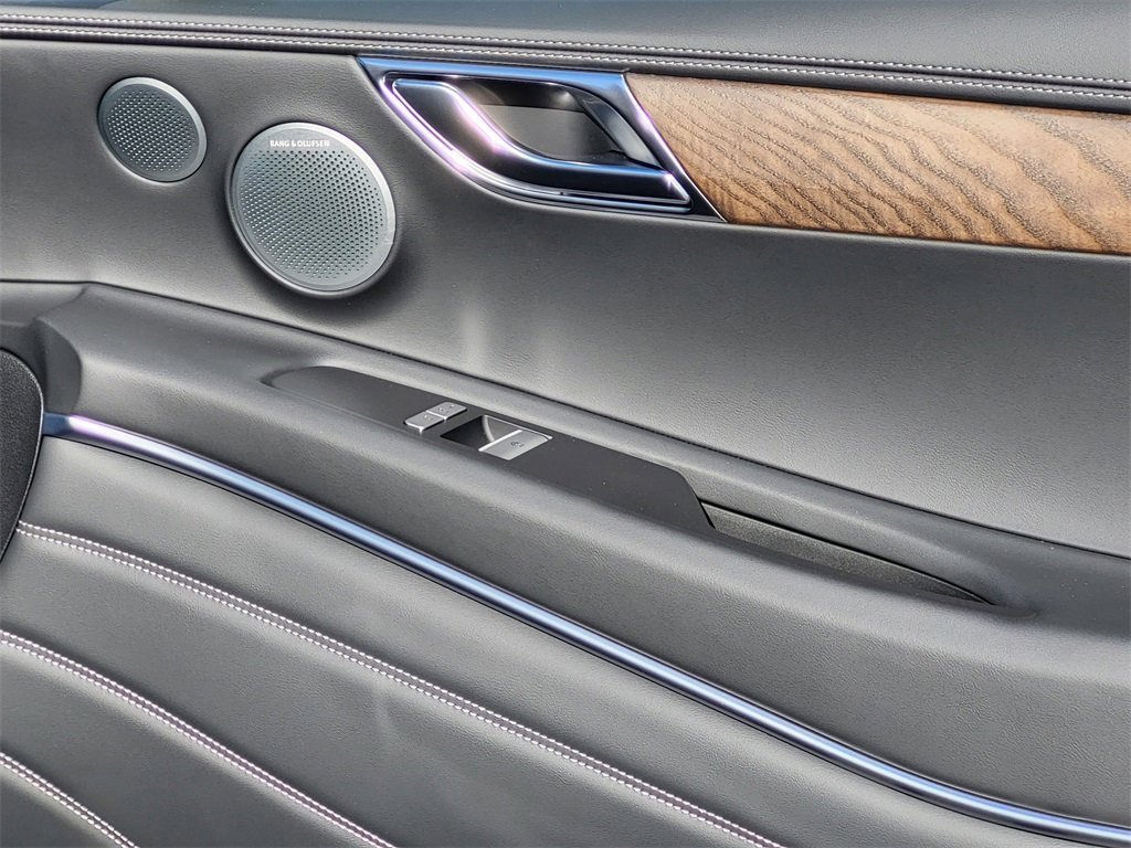 New 2026 Genesis GV80 2.5T Advanced image 14