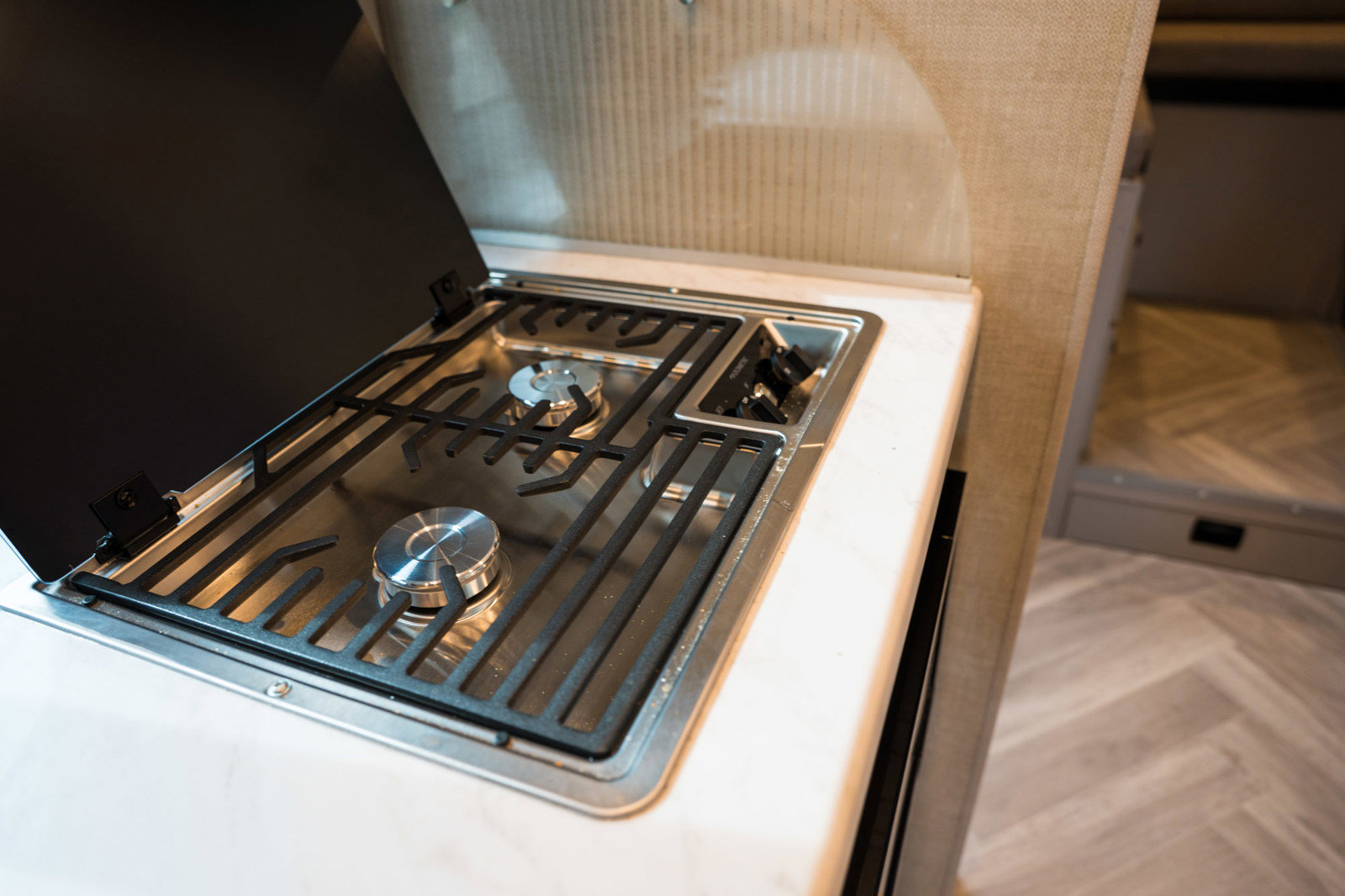 Used 2023 Mercedes-Benz Sprinter 4500 image 33