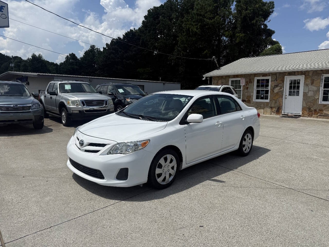 Used 2012 Toyota Corolla LE FWD image 3