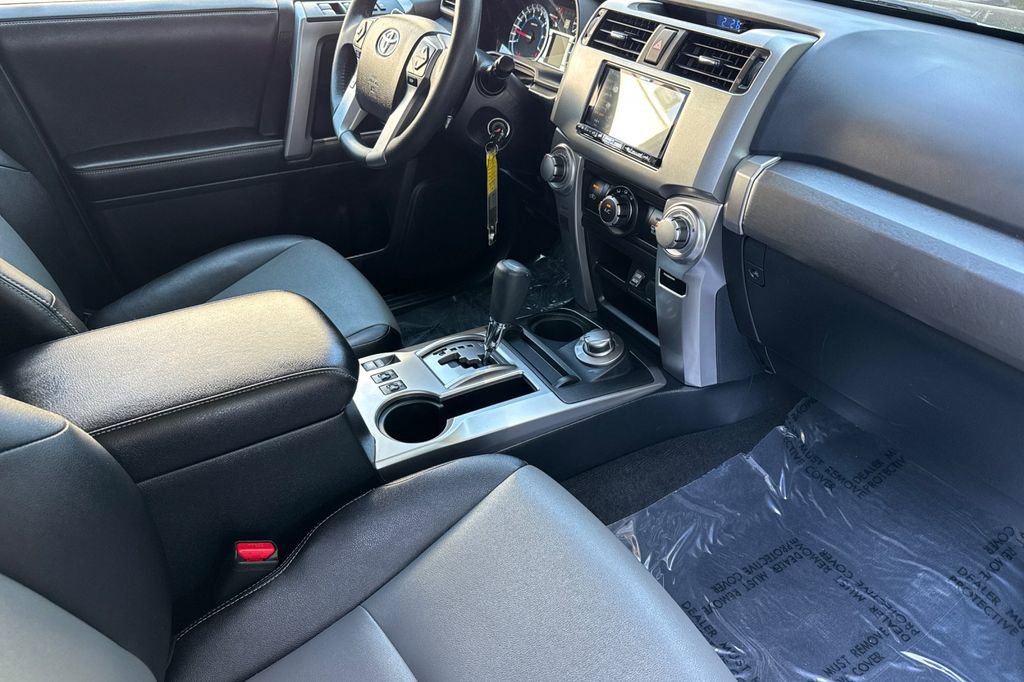 Used 2018 Toyota 4Runner SR5 Premium AWD/4WD image 16