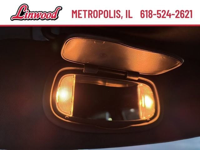 New 2026 Chrysler Pacifica Select FWD image 33