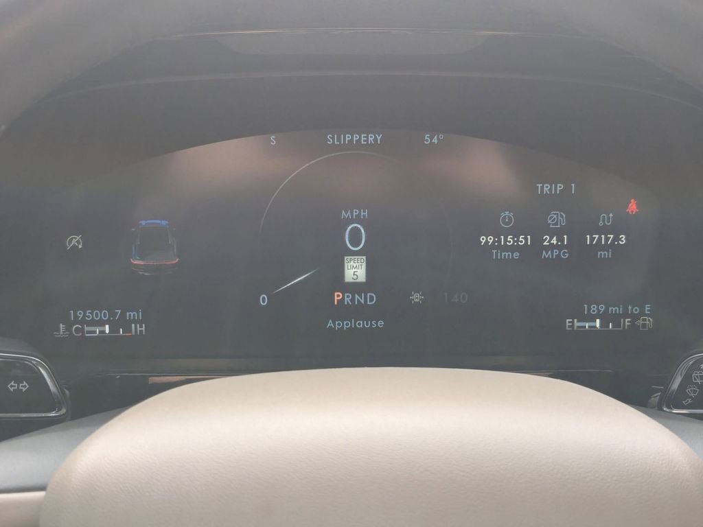 Used 2023 Lincoln Corsair Reserve image 15