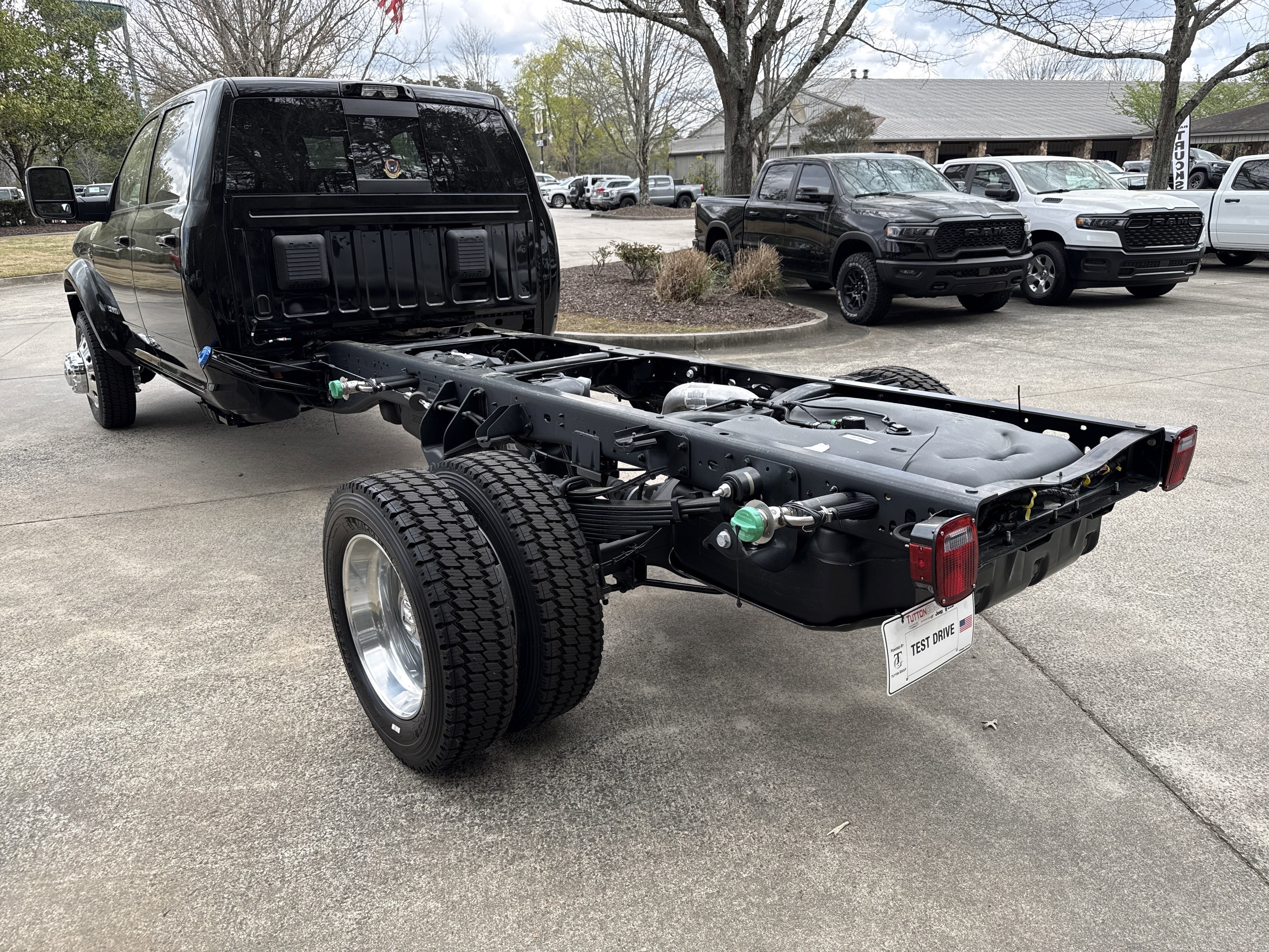 New 2026 RAM 5500 4x4 Crew Cab image 5