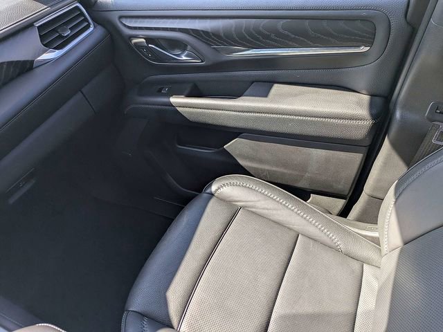 Used 2023 GMC Yukon Denali w/ LPO, Floor Liner Package AWD/4WD image 17