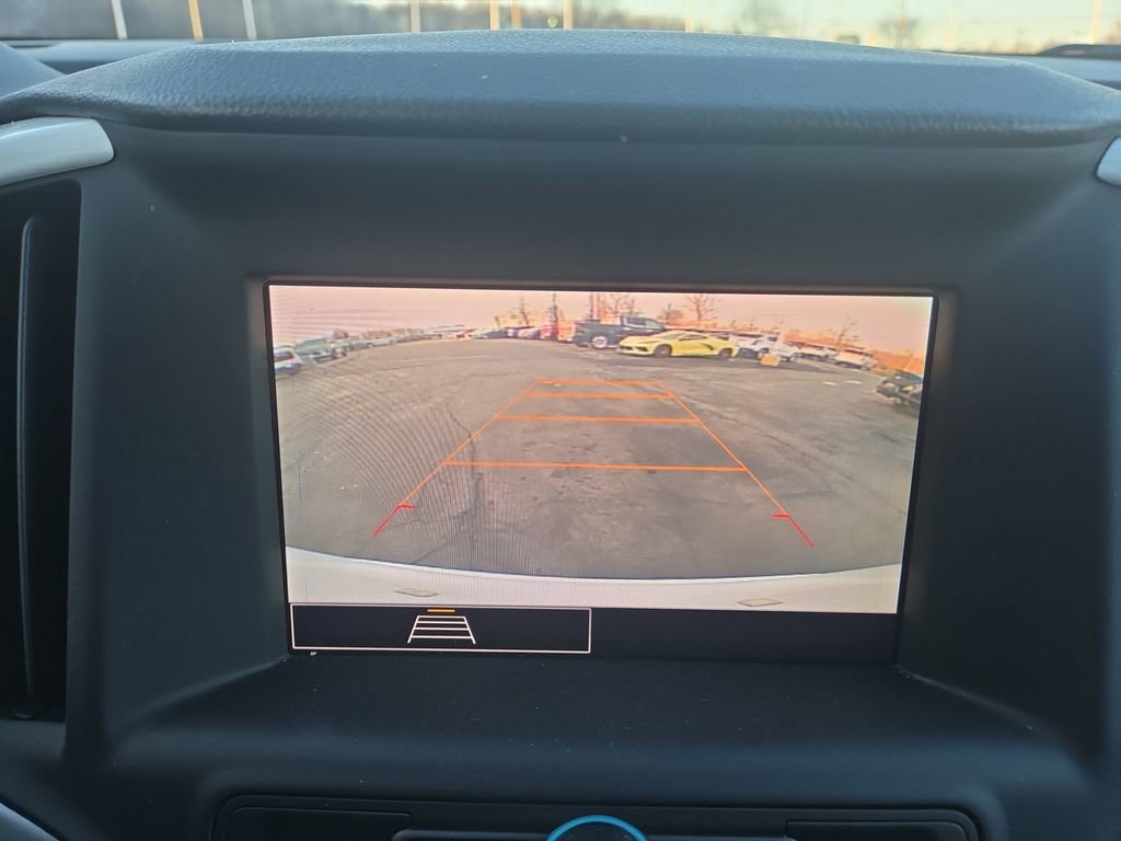 Used 2023 GMC Terrain SLE w/ Driver Convenience Package image 26