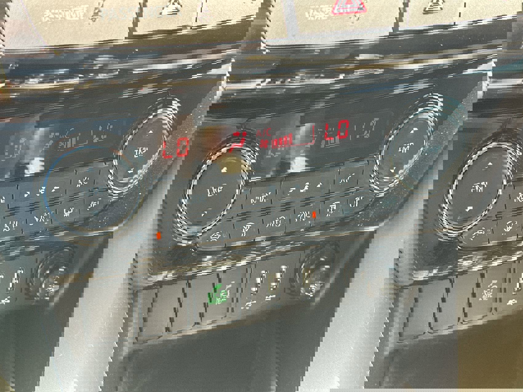 Used 2024 Mitsubishi Eclipse Cross SE image 19