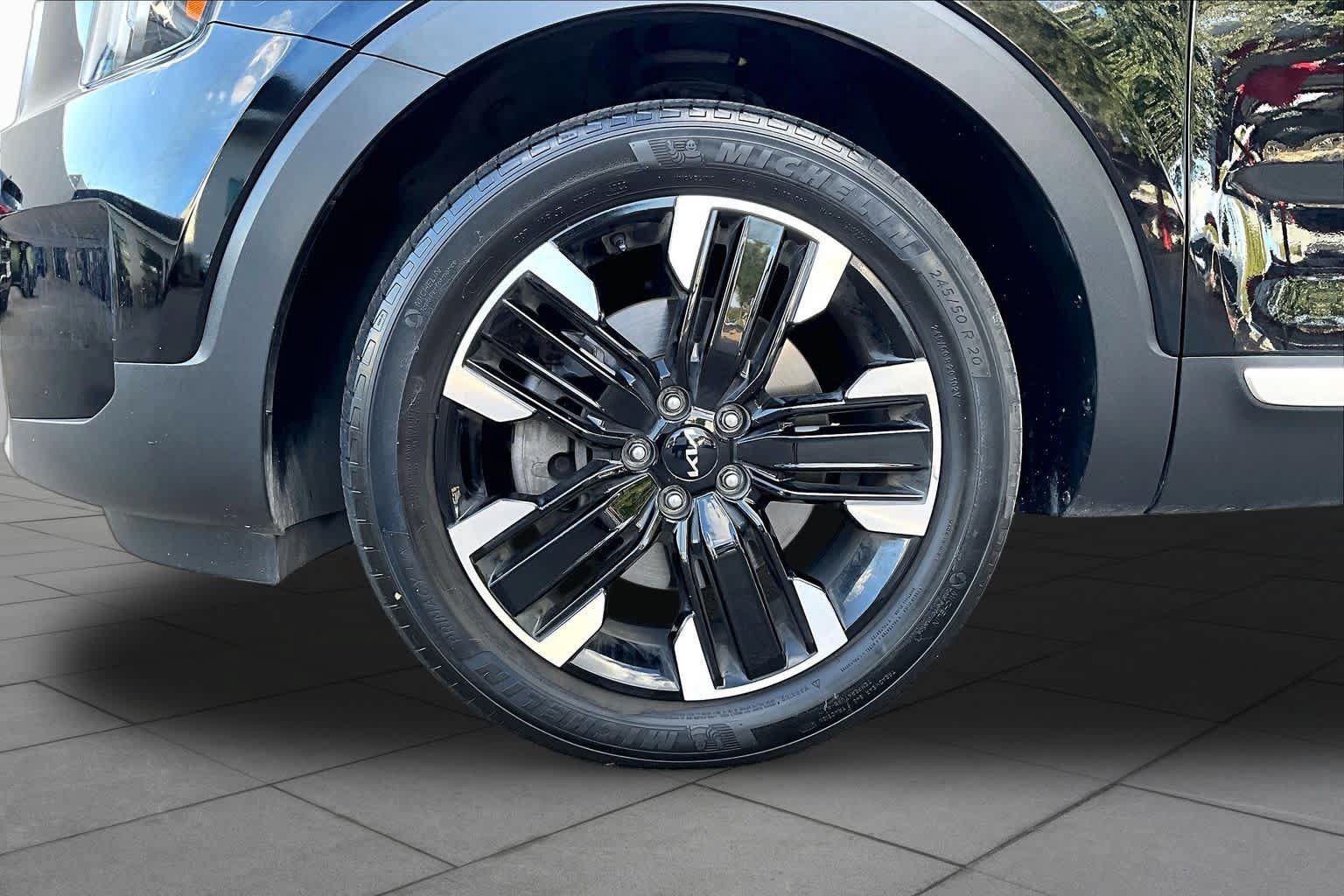 Used 2023 Kia Telluride SX Prestige AWD/4WD image 11