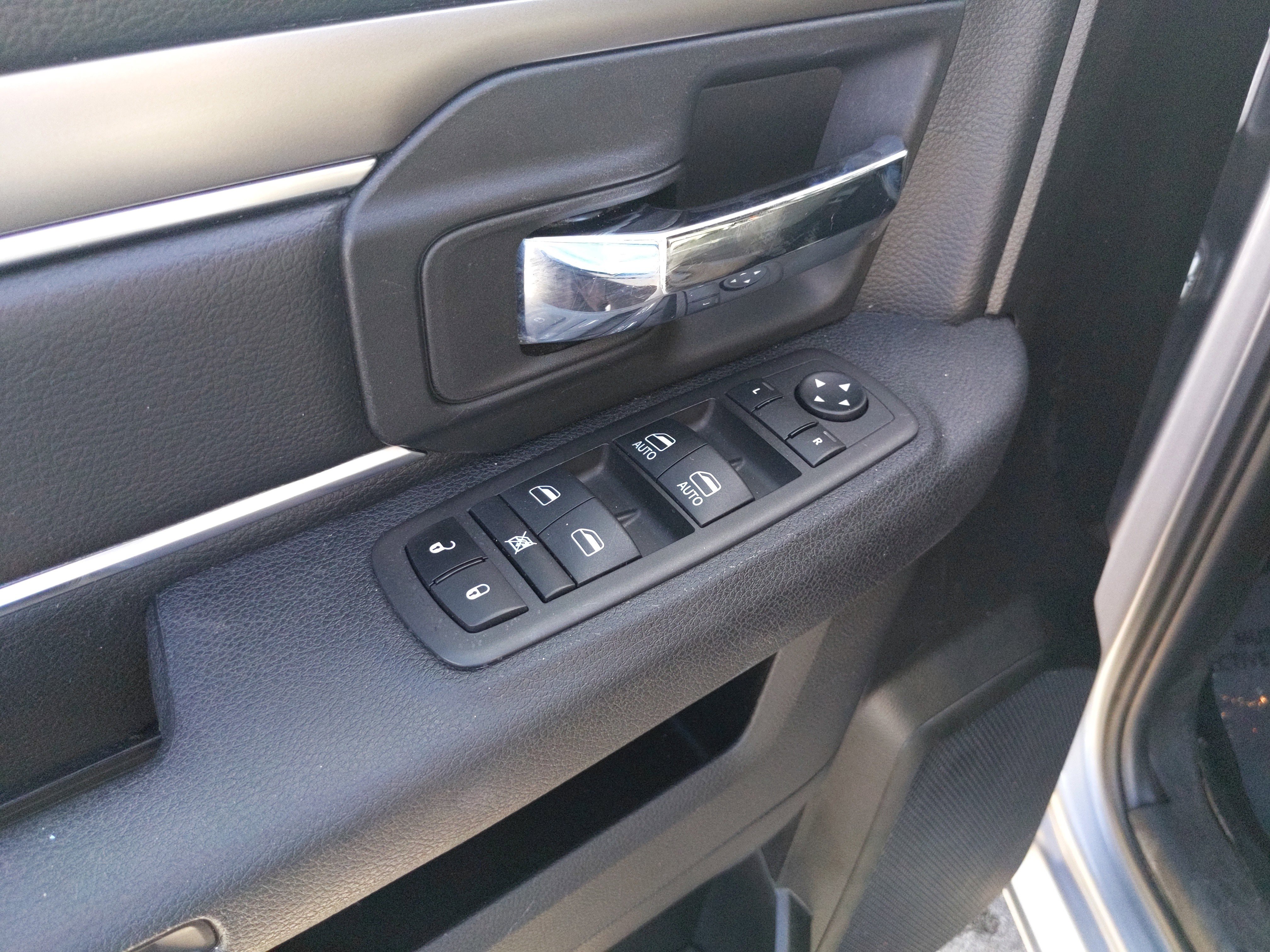 Used 2024 RAM 1500 Classic Warlock image 11