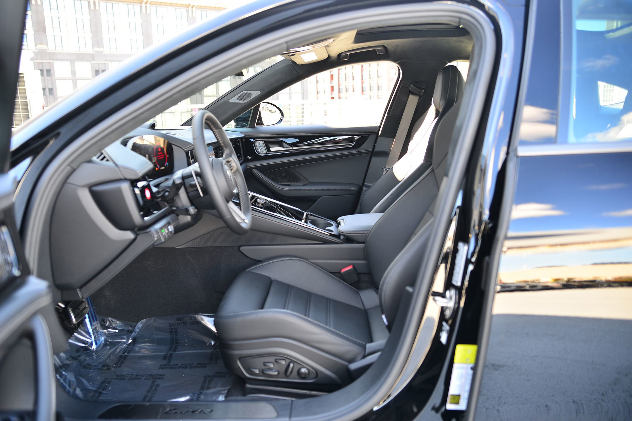 Certified 2026 Porsche Panamera Turbo image 5