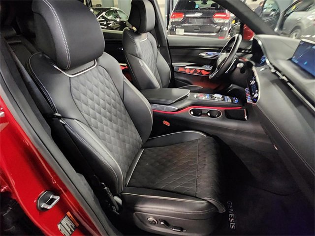 Used 2025 Genesis GV70 3.5T Sport w/ Sport Advanced Package image 22