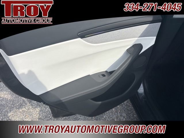 Used 2026 Tesla Model Y 2WD image 19