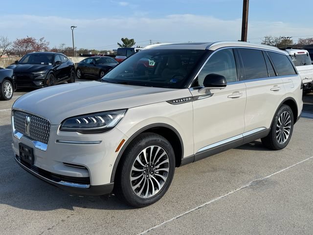 Used 2022 Lincoln Aviator Reserve w/ Equipment Group 201A image 12