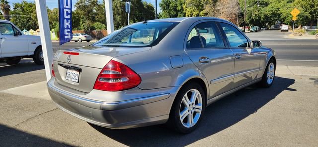 Used 2006 Mercedes-Benz E 350 Sedan image 4