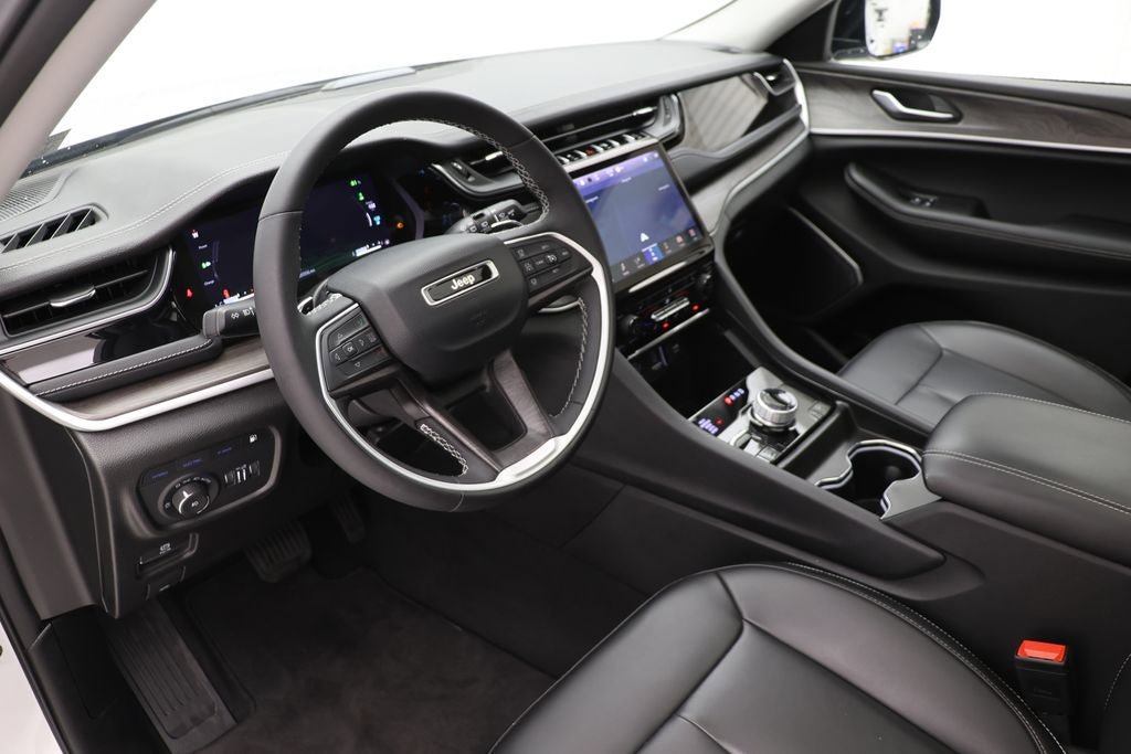 Used 2024 Jeep Grand Cherokee Limited 4xe AWD/4WD image 14